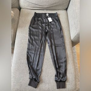 NWT Cami NYC 100% Silk Sadie Pant in seize Small and Charcoal Color